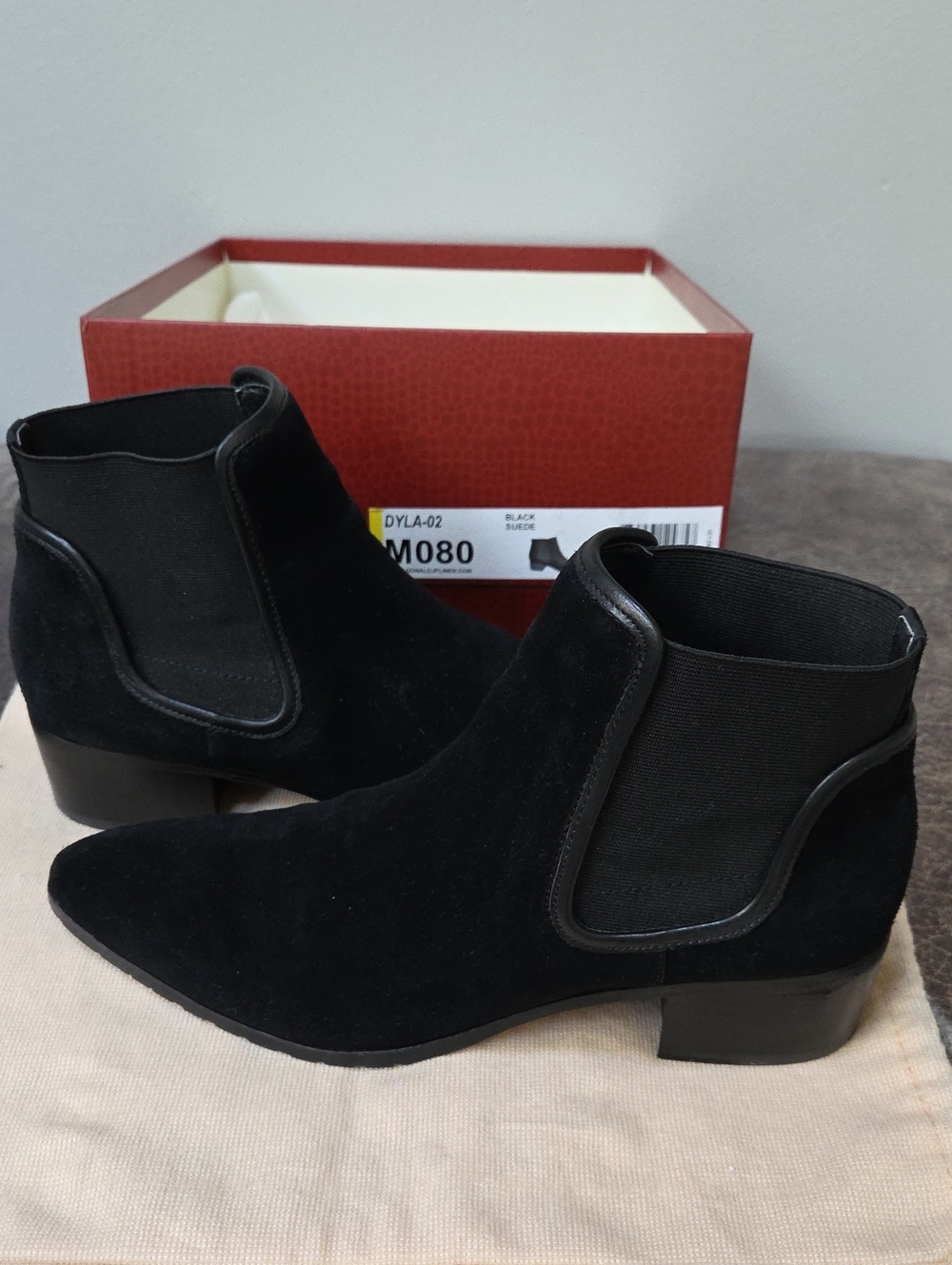 Donald Pliner Dyla Suede Chelsea Ankle Boots Black Sz 8